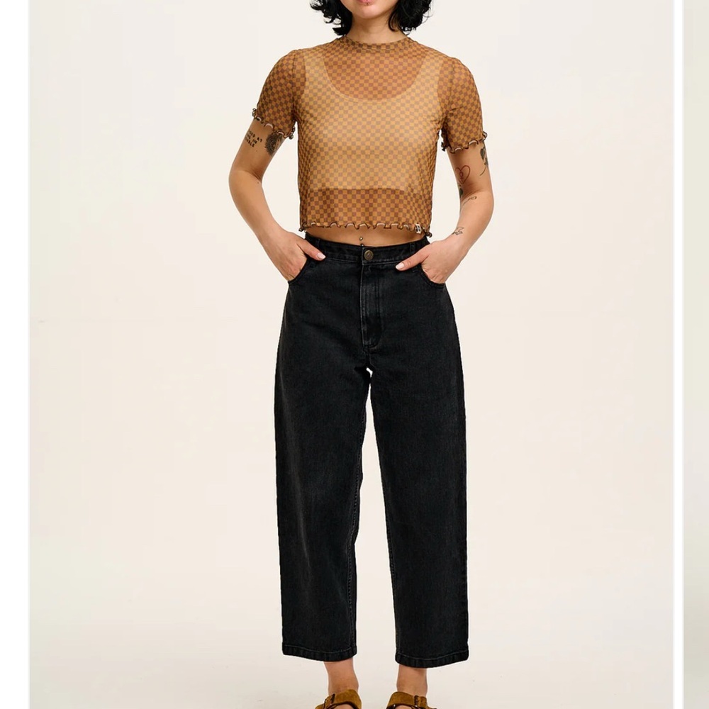 Lucy and Yak Drew Cropped Straight Leg Denim Jeans in Washed Black W34